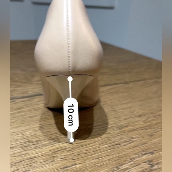 Studio Pollini 🇮🇹 Nude Patent Leather Pointed-Toe Pumps - Picture 6 of 7